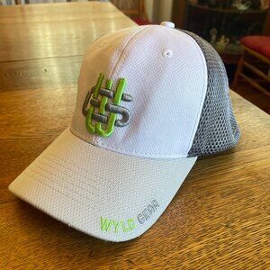 Men's Wyld Gear Cream/Gray Small/Medium Fitted Mesh Back Trucker Hat Cap